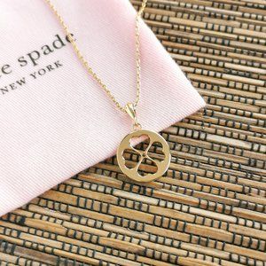 Symbols spade floral mini Pendant Necklace Gold